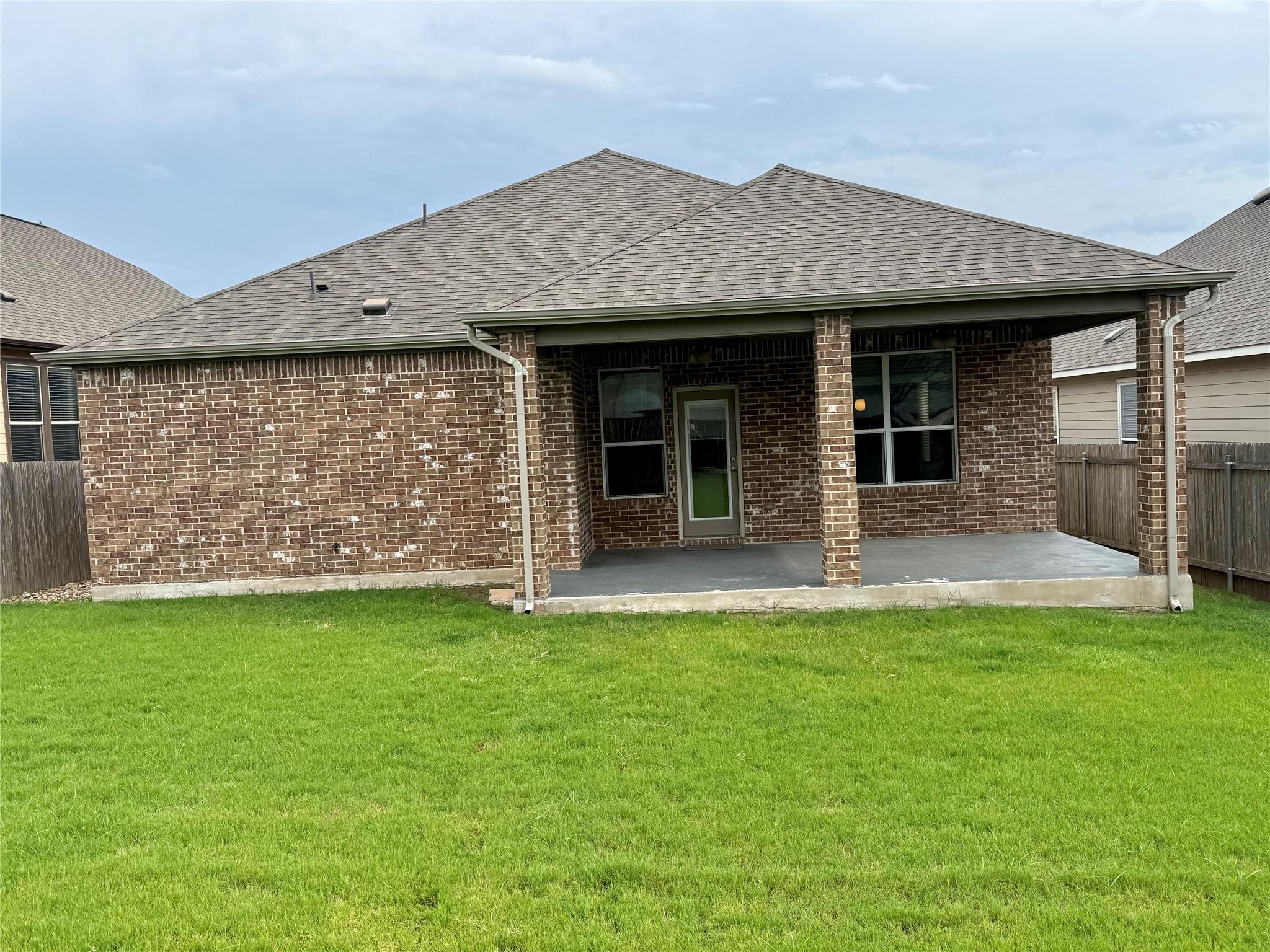 6904 Ondantra Bend Austin TX 78744