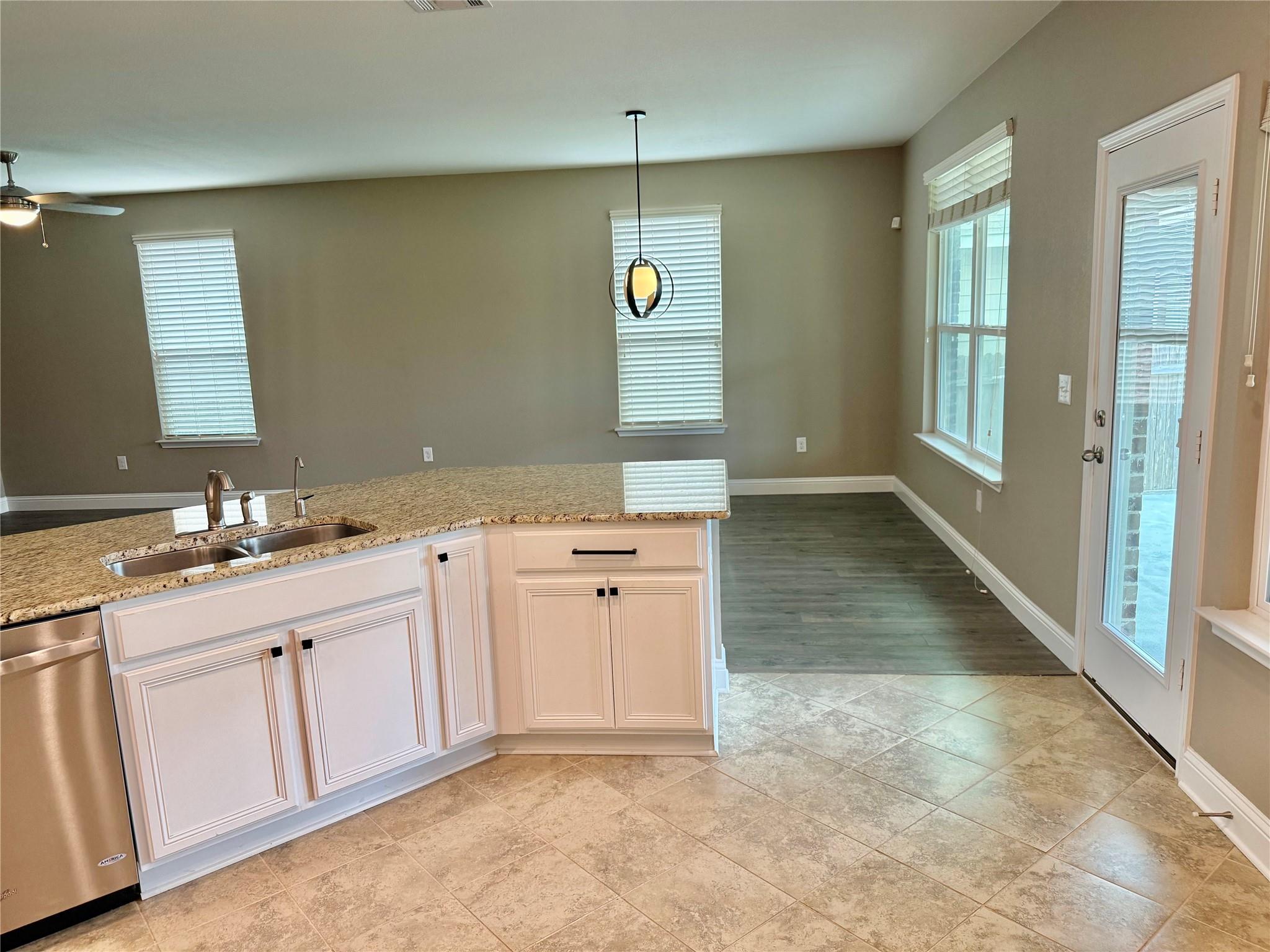 6904 Ondantra Bend Austin TX 78744