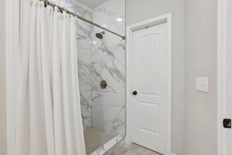 112 Twin Lakes Lane Bastrop TX 78602