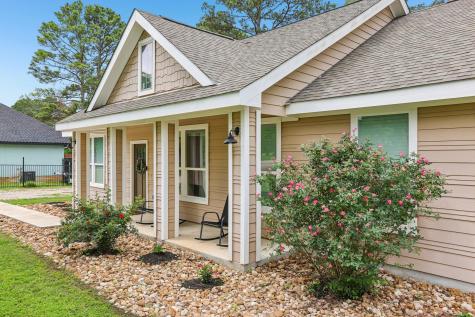 112 Twin Lakes Lane Bastrop TX 78602