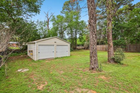 112 Twin Lakes Lane Bastrop TX 78602