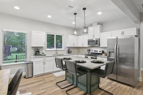 112 Twin Lakes Lane Bastrop TX 78602