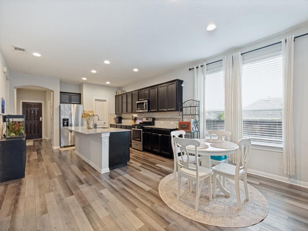 206 Beechnut Drive Buda TX 78610