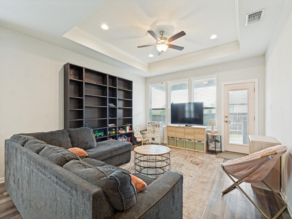 206 Beechnut Drive Buda TX 78610