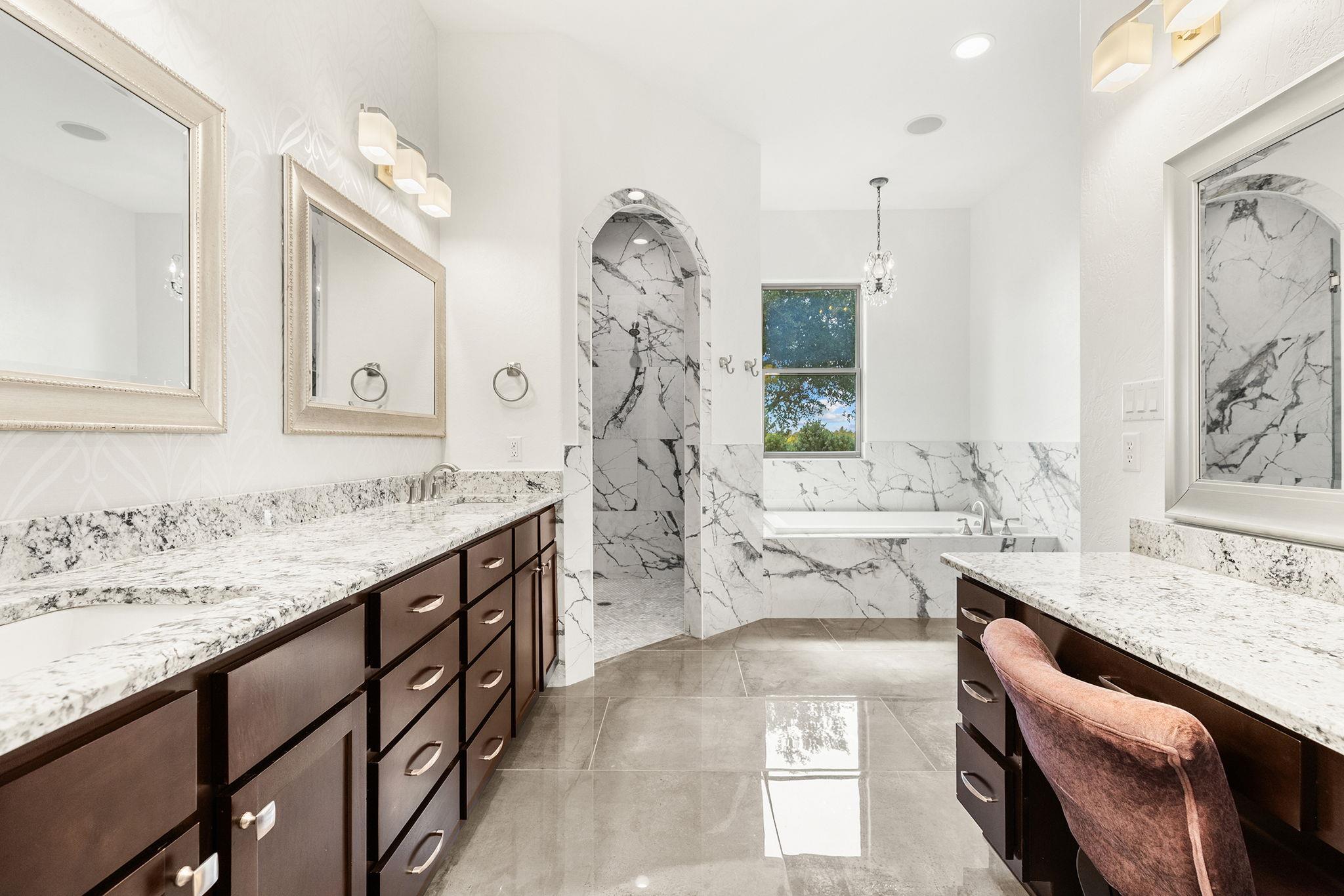 1124 County Road 301 Elgin TX 78621