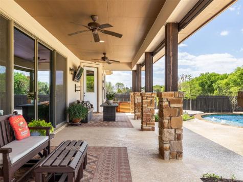 213 Angela Drive Liberty Hill TX 78642