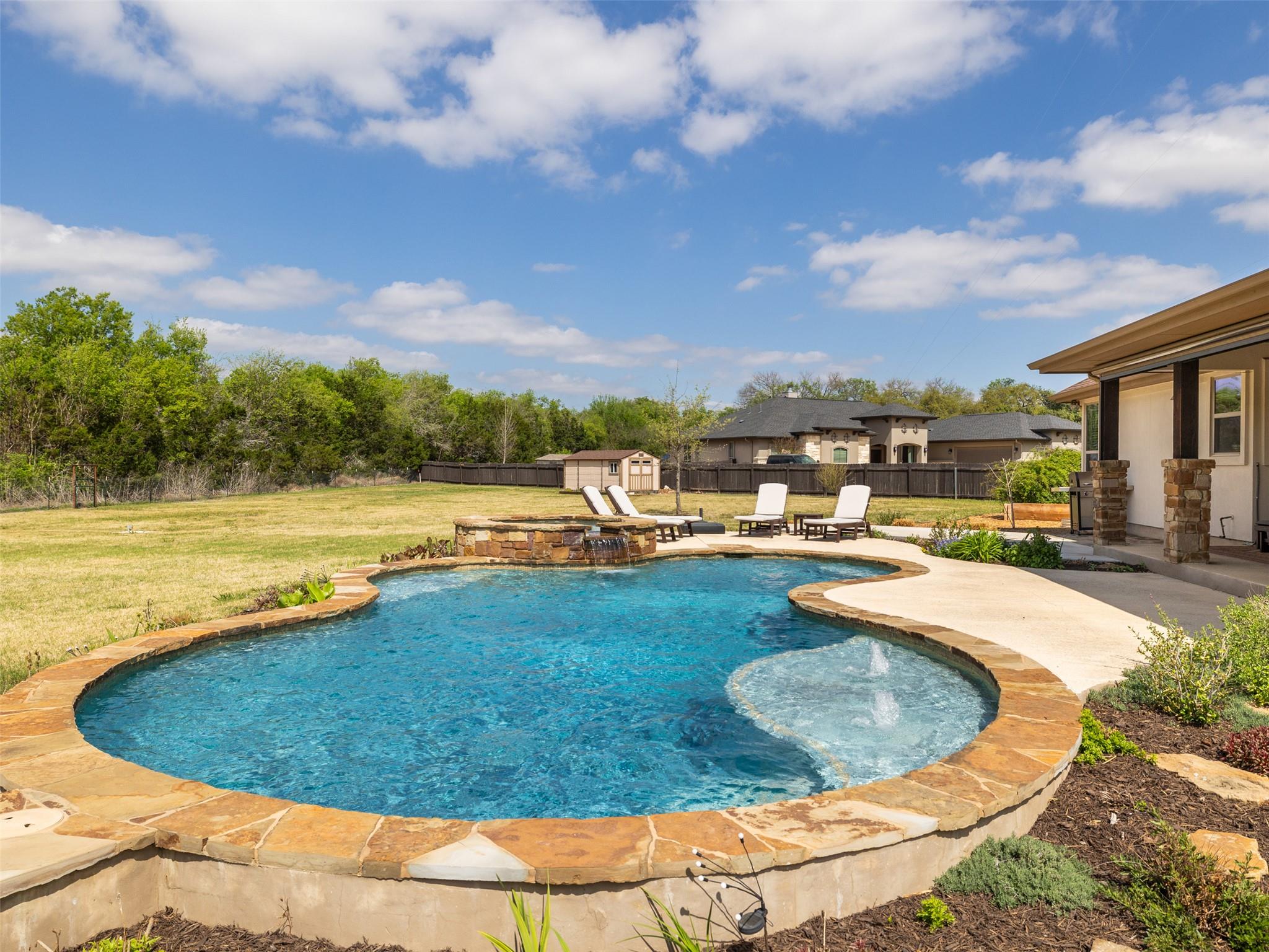 213 Angela Drive Liberty Hill TX 78642