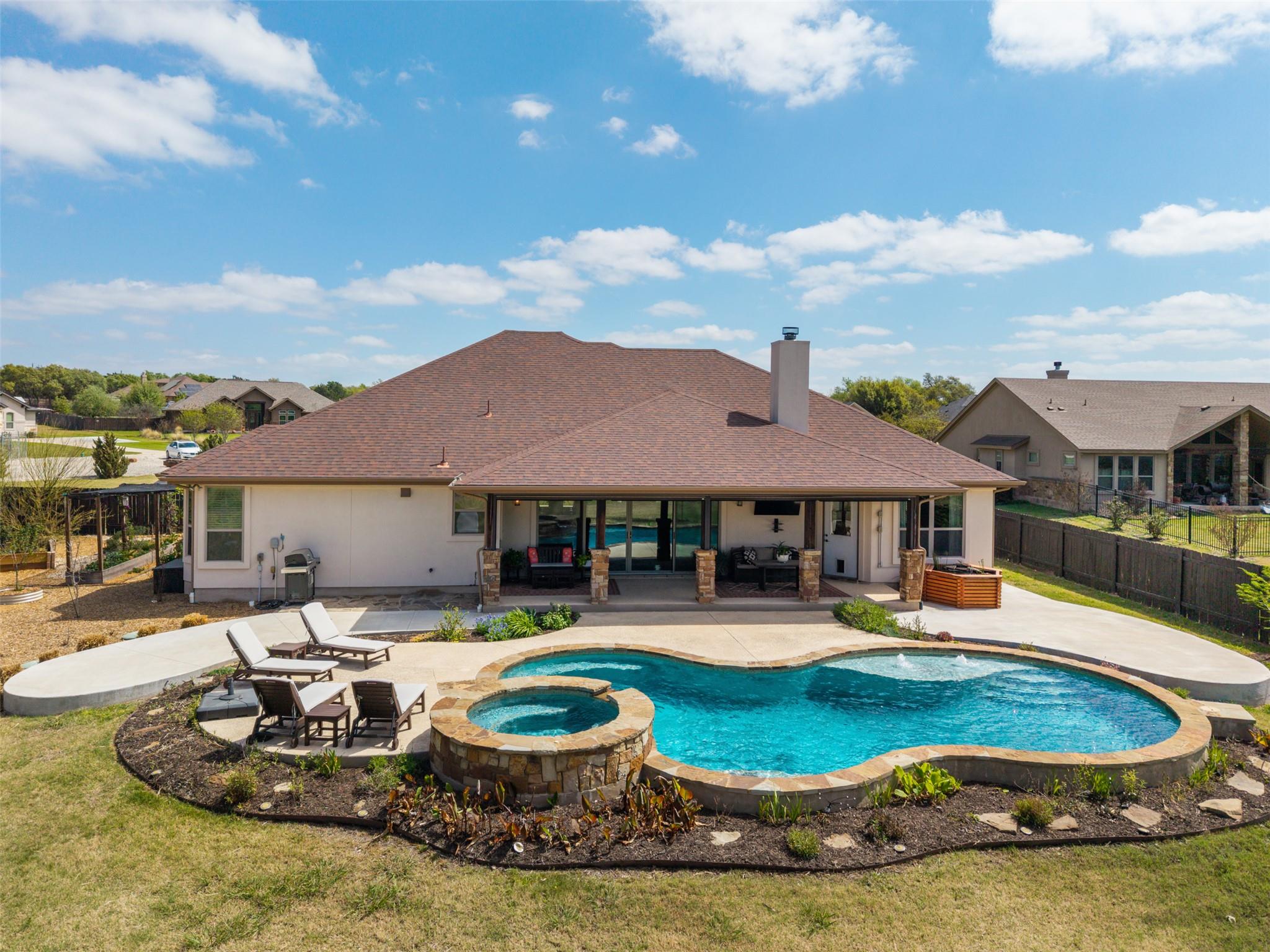213 Angela Drive Liberty Hill TX 78642