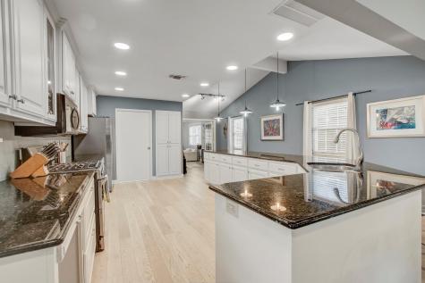 2104 W 10th Street Austin TX 78703