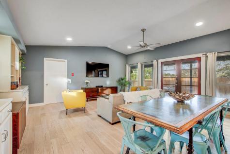 2104 W 10th Street Austin TX 78703