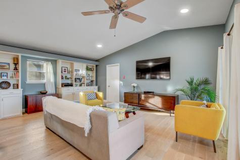 2104 W 10th Street Austin TX 78703