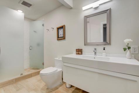 2104 W 10th Street Austin TX 78703