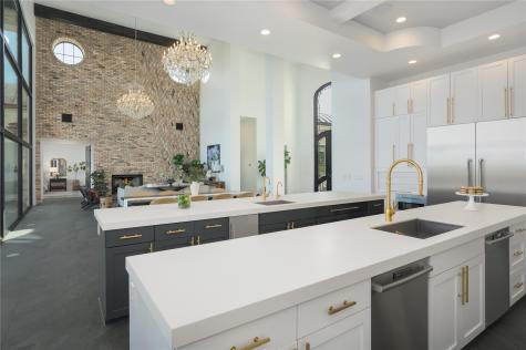 4300 Derrick Cove Spicewood TX 78669