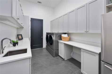 4300 Derrick Cove Spicewood TX 78669