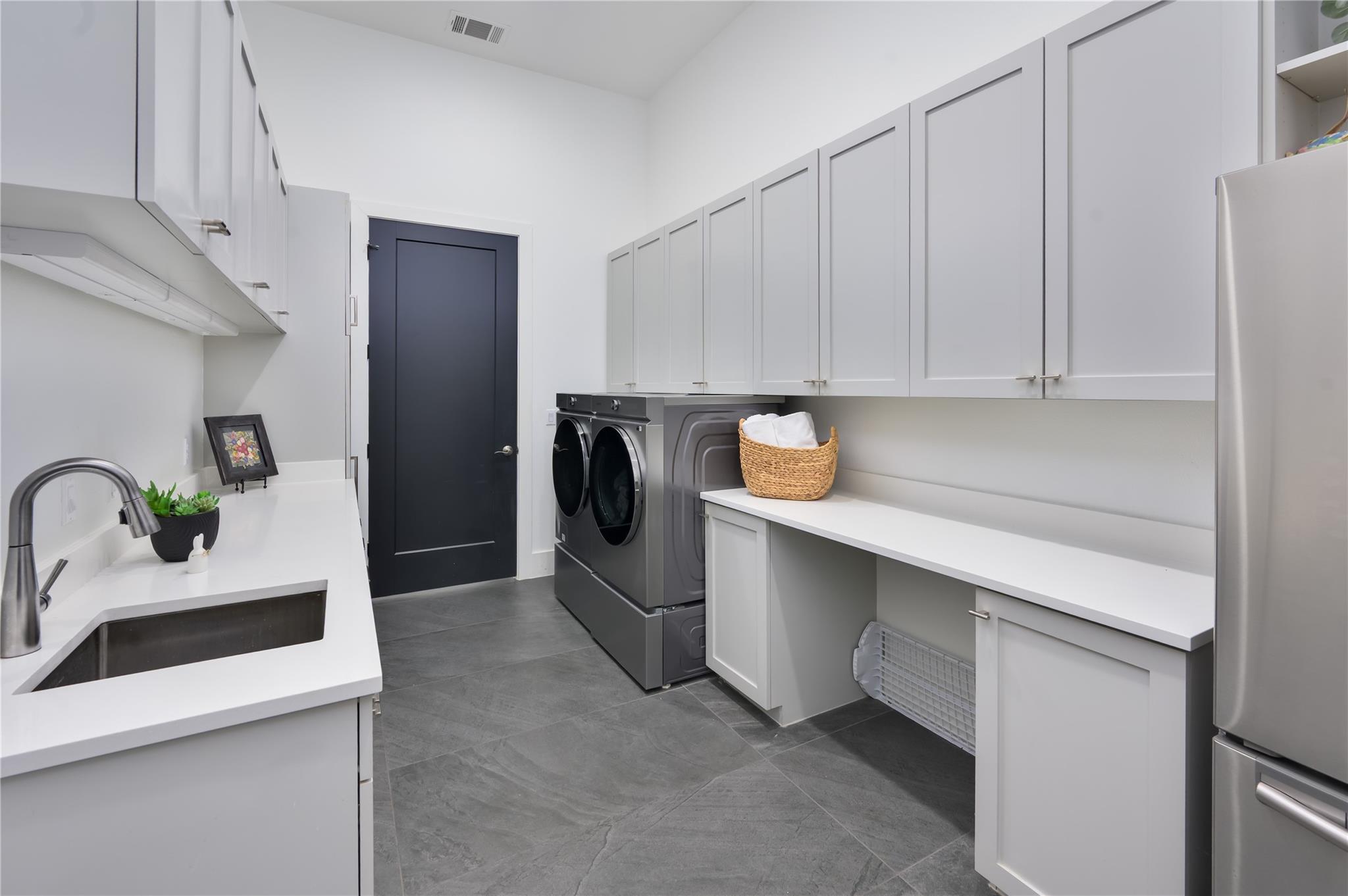 4300 Derrick Cove Spicewood TX 78669