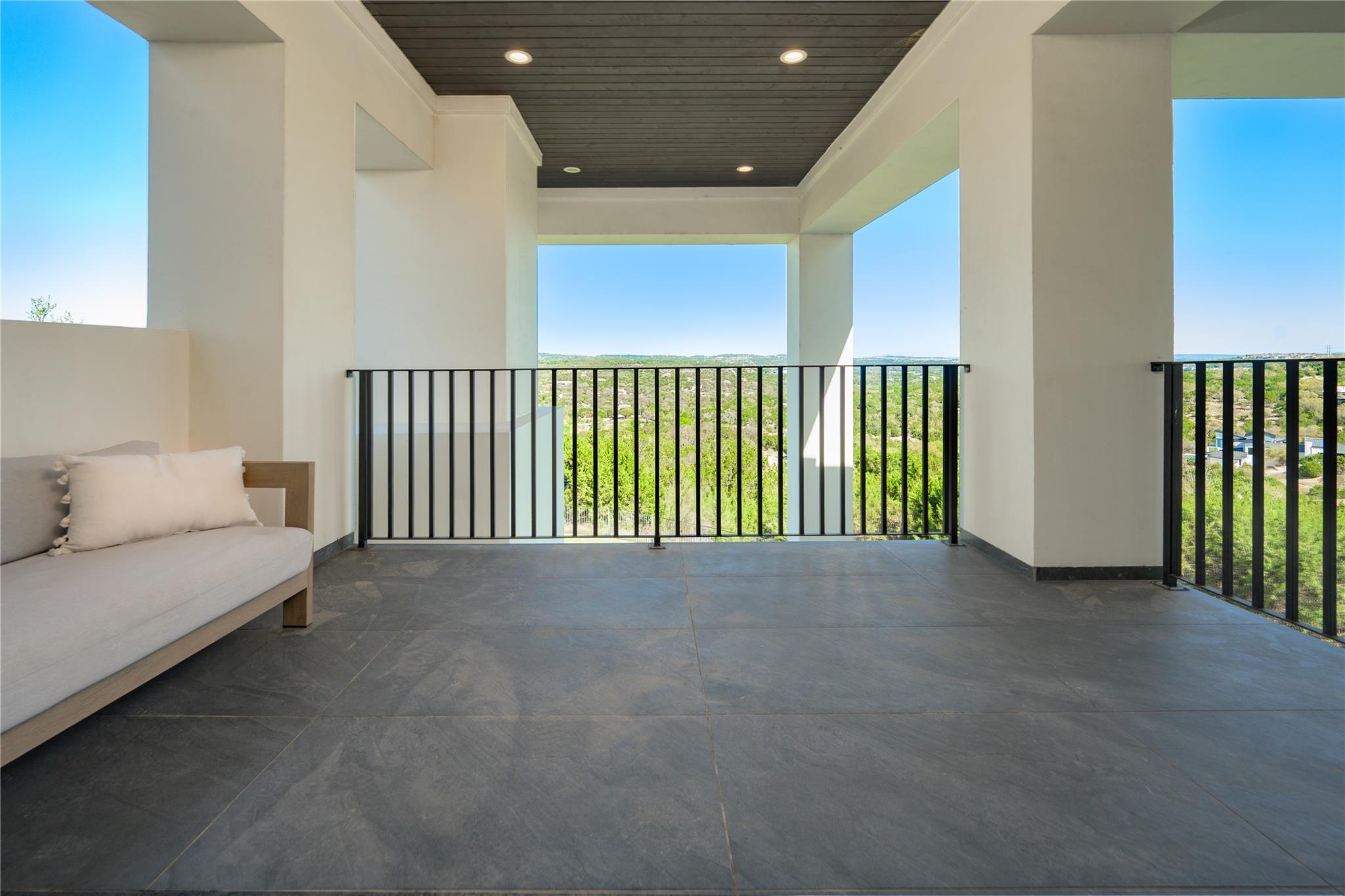 4300 Derrick Cove Spicewood TX 78669