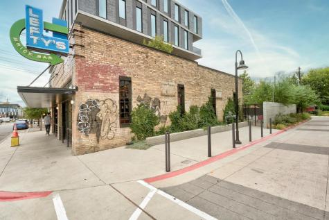 2705 E 2nd Street Austin TX 78702