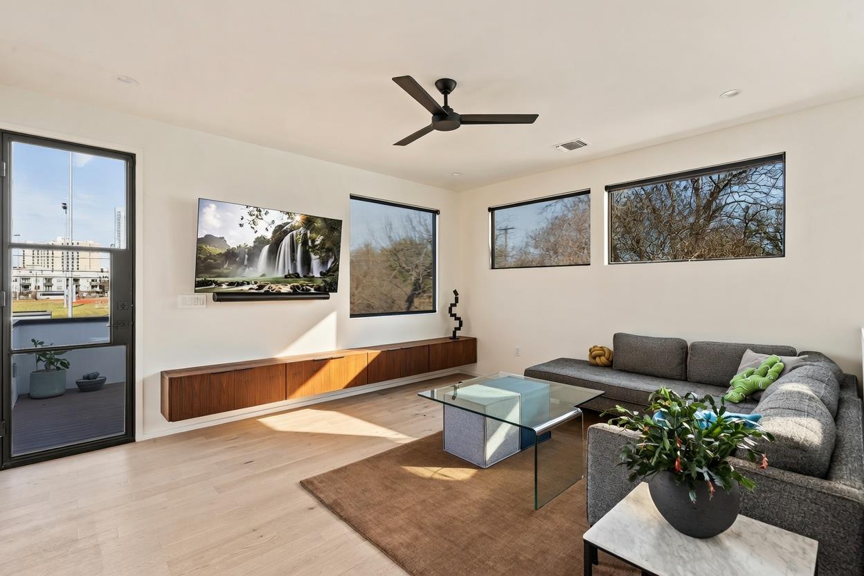 30 Chalmers Avenue Austin TX 78702