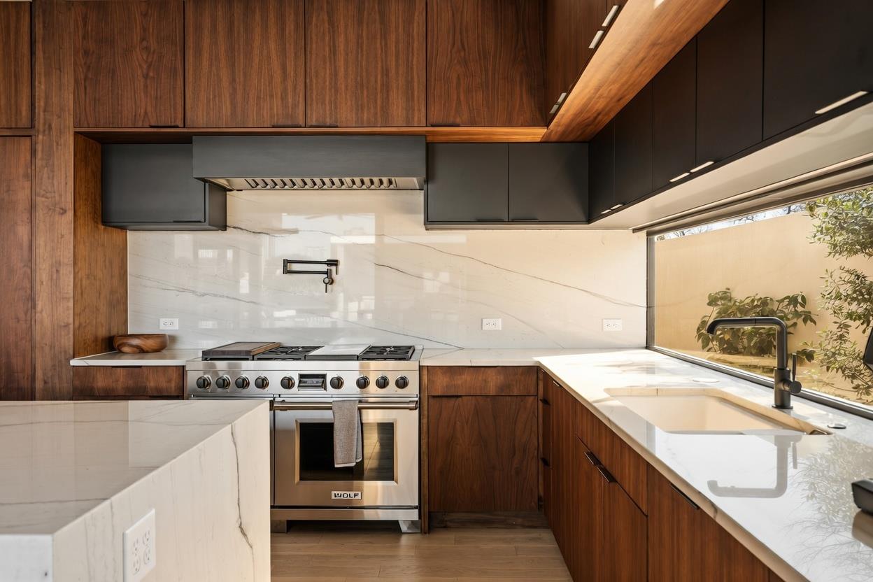 30 Chalmers Avenue Austin TX 78702