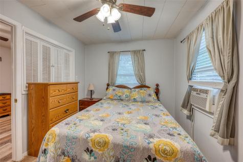 204 W Lakeshore Drive Llano TX 78643