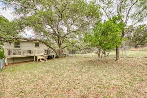 204 W Lakeshore Drive Llano TX 78643
