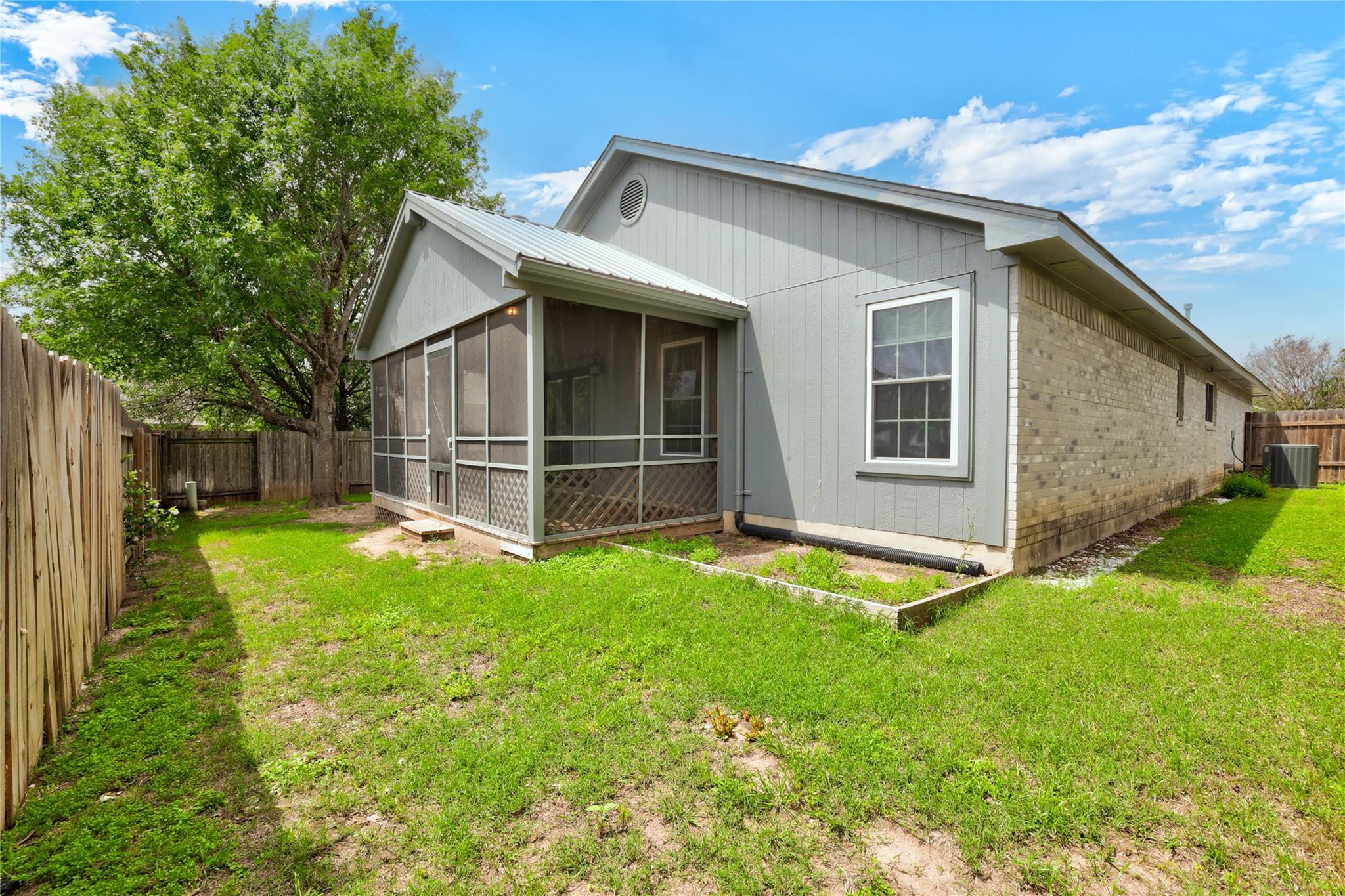 1519 Black Locust Drive E Pflugerville TX 78660
