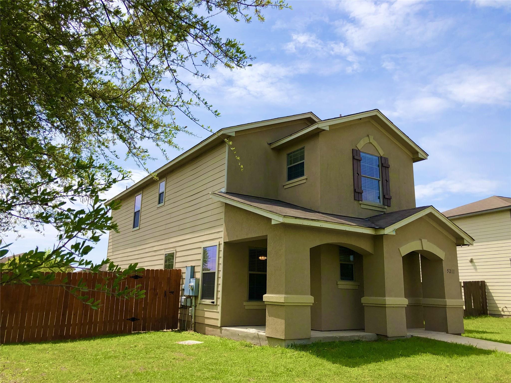 5211 Viewpoint Drive Austin TX 78744