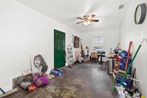 1115 Sycamore Street San Marcos TX 78666