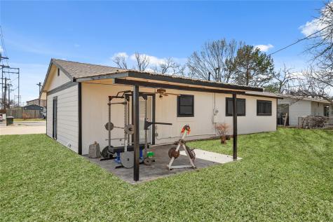 1115 Sycamore Street San Marcos TX 78666