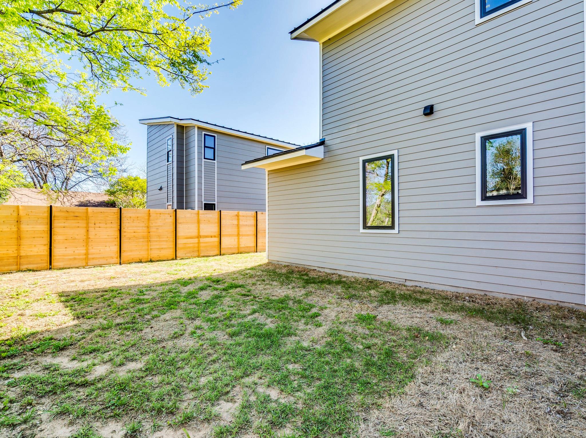 206 E Wonsley Drive Austin TX 78753