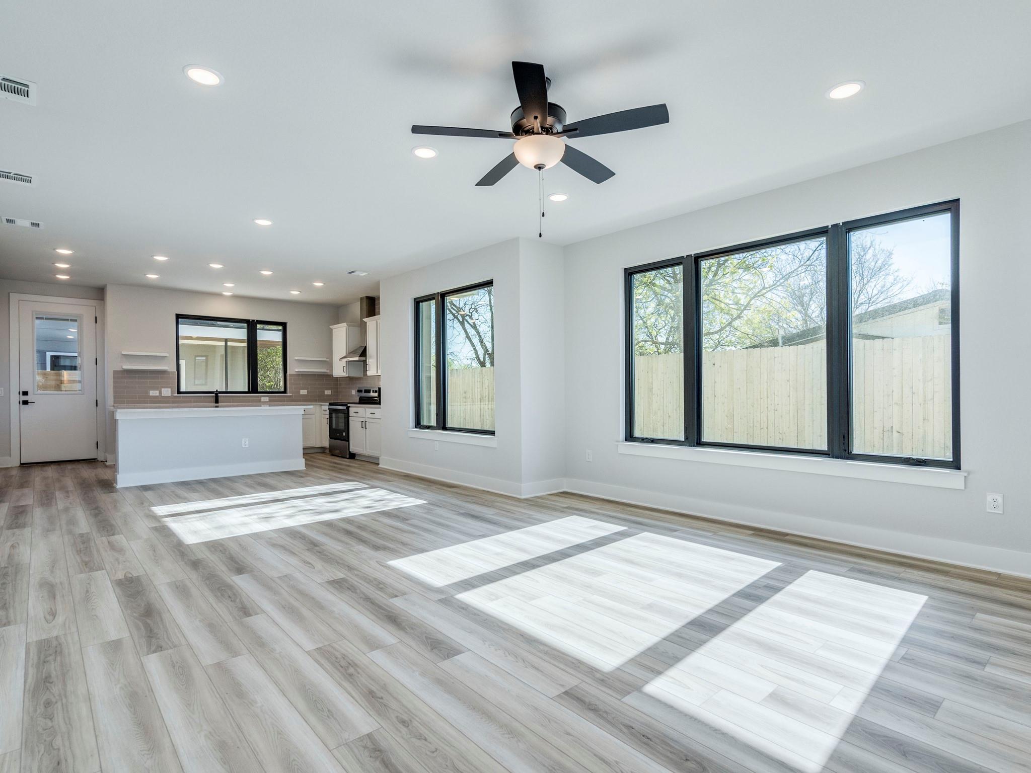206 E Wonsley Drive Austin TX 78753