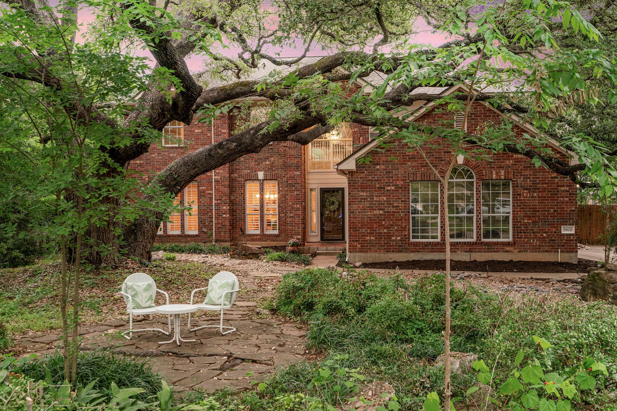 5800 Anselm Court Austin TX 78739