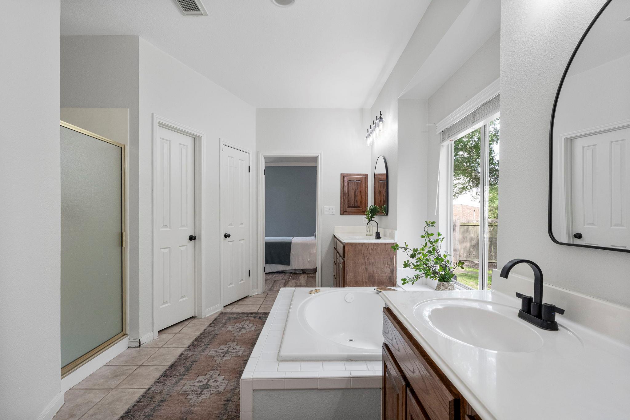 5800 Anselm Court Austin TX 78739