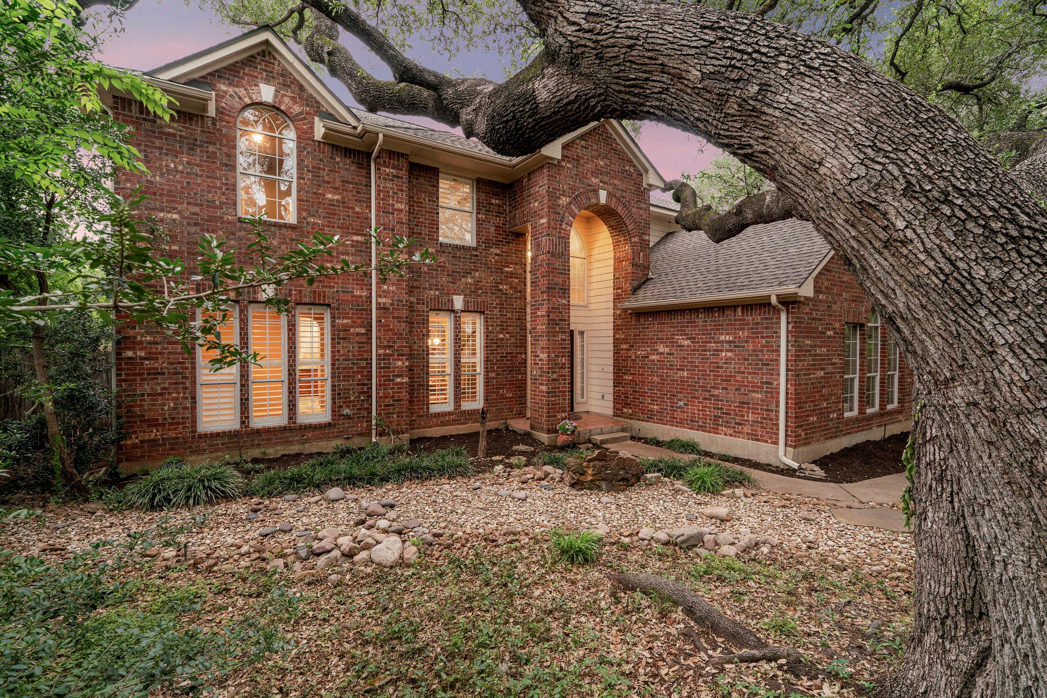 5800 Anselm Court Austin TX 78739