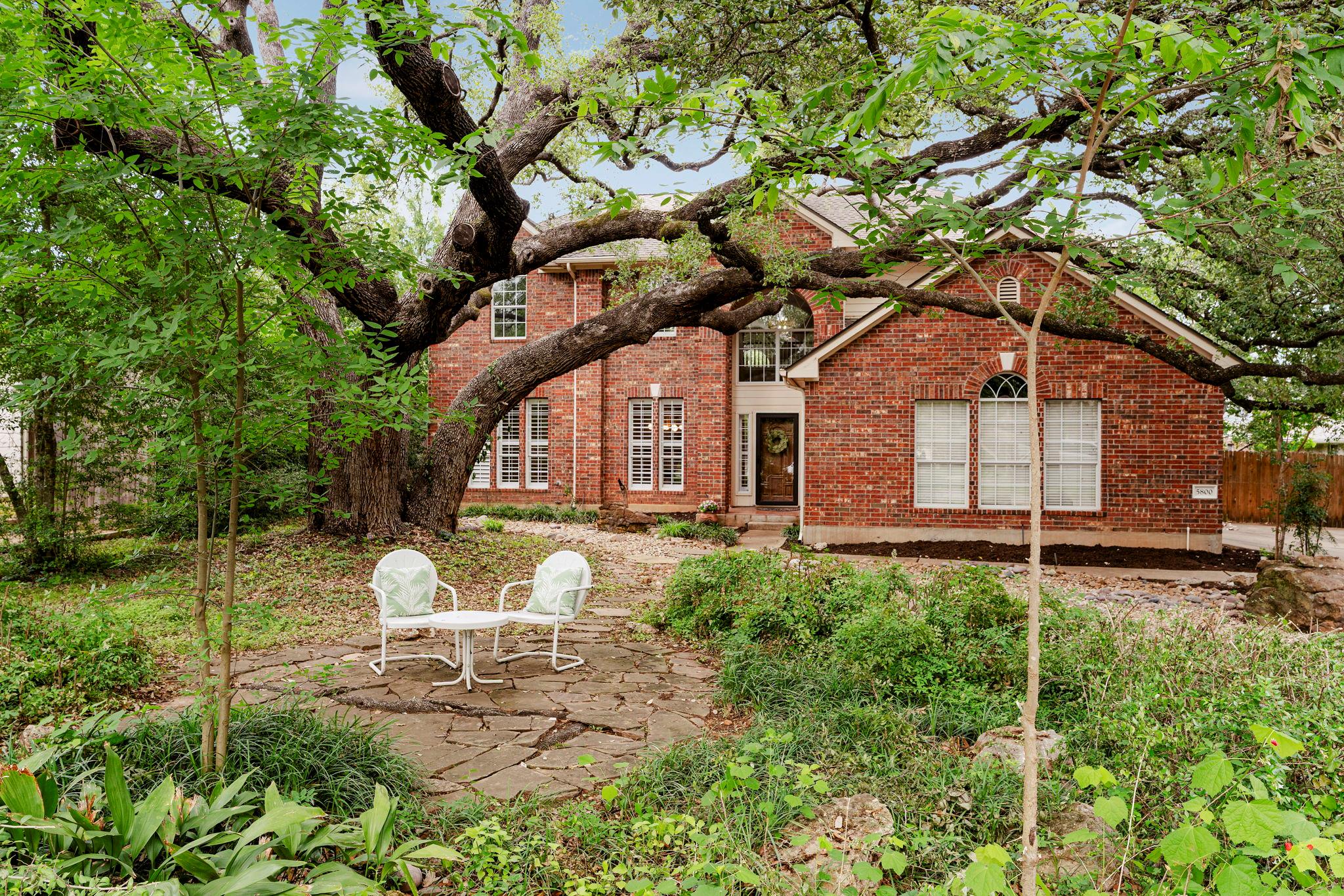 5800 Anselm Court Austin TX 78739