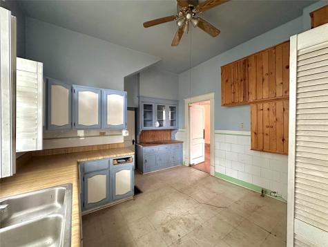 727 N Pine Street San Antonio TX 78202