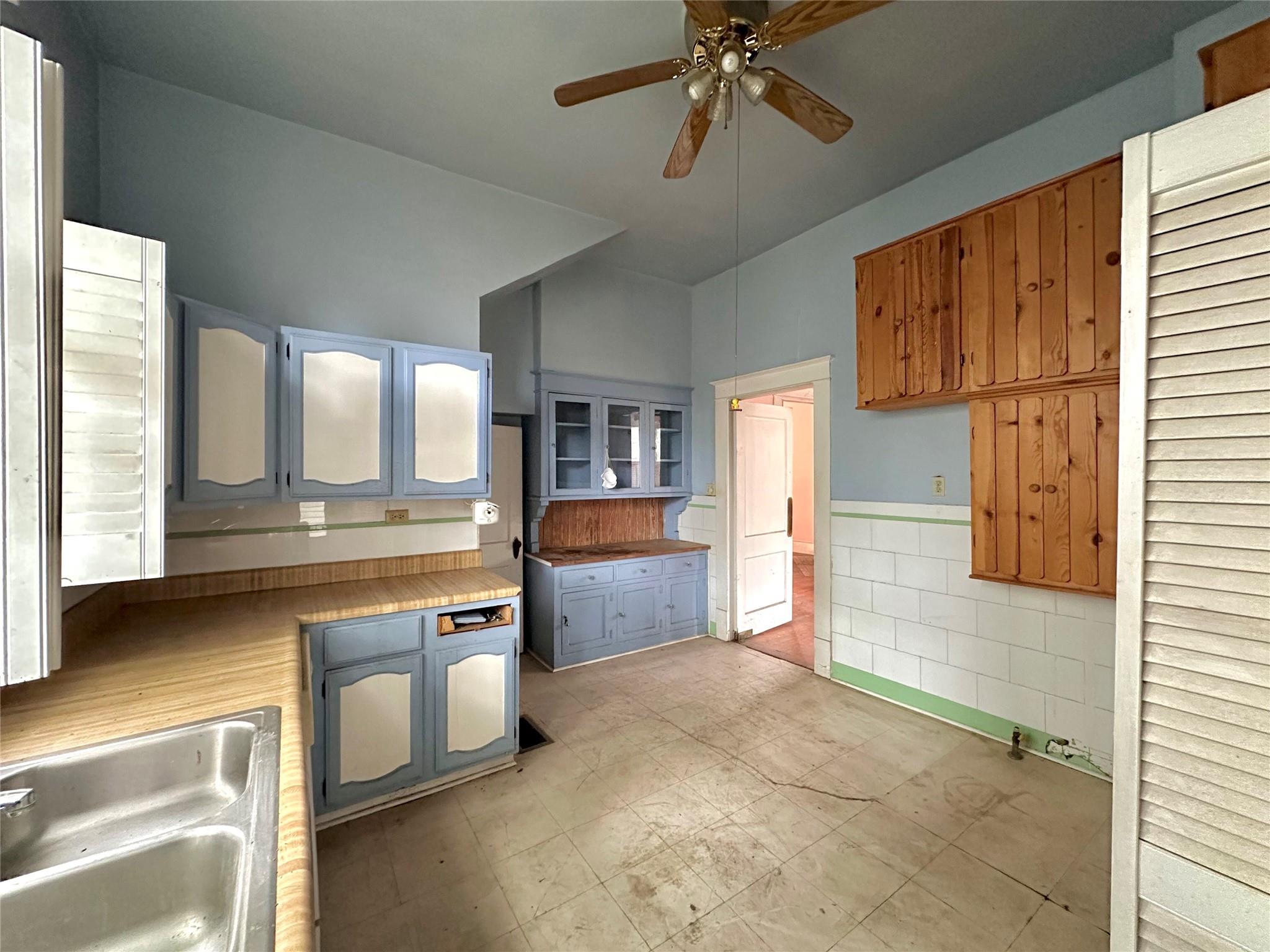 727 N Pine Street San Antonio TX 78202
