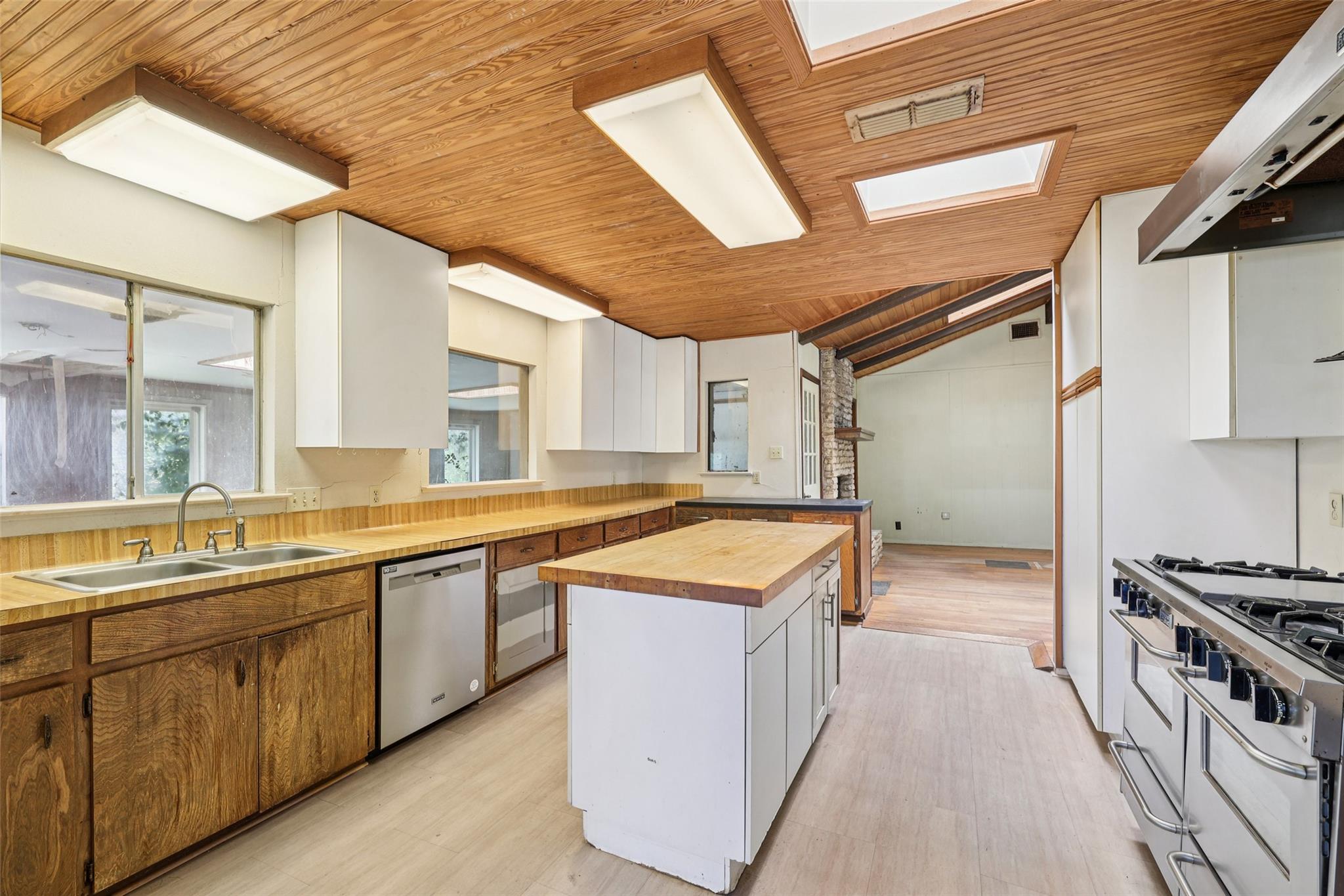 2204 Bahia Circle Austin TX 78741