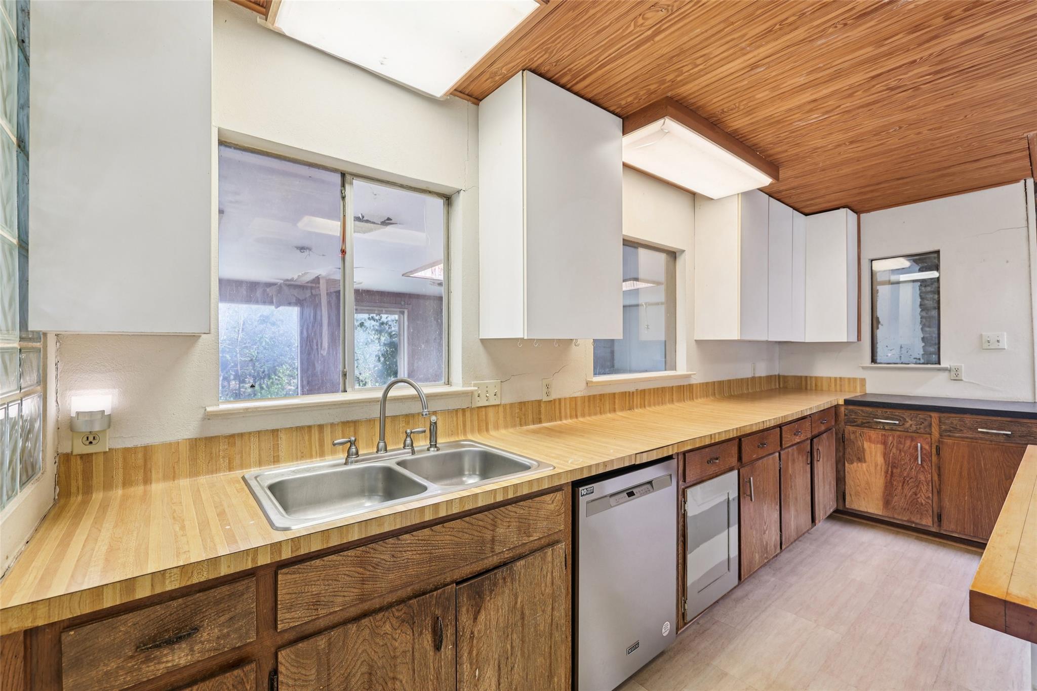 2204 Bahia Circle Austin TX 78741