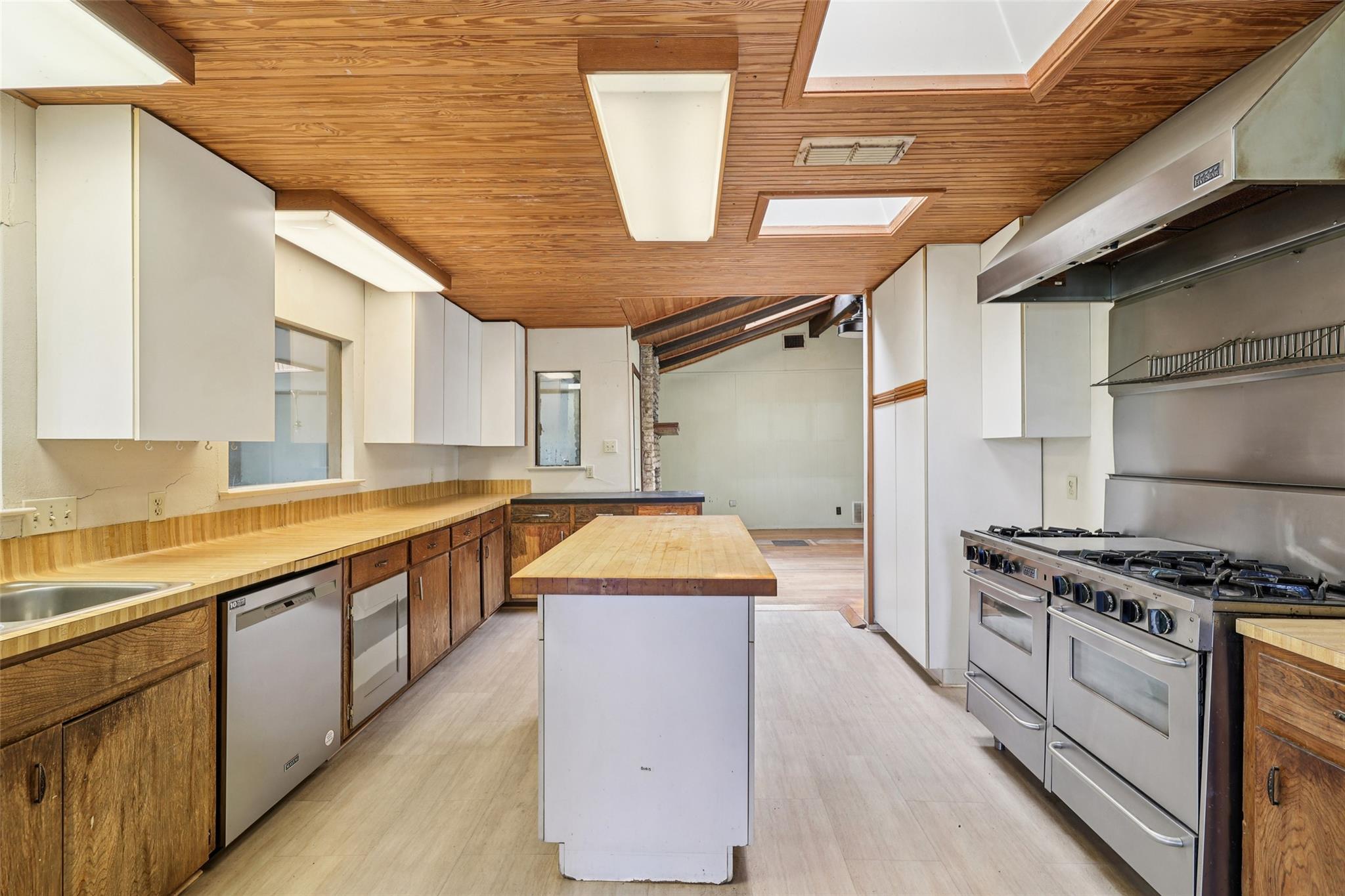 2204 Bahia Circle Austin TX 78741