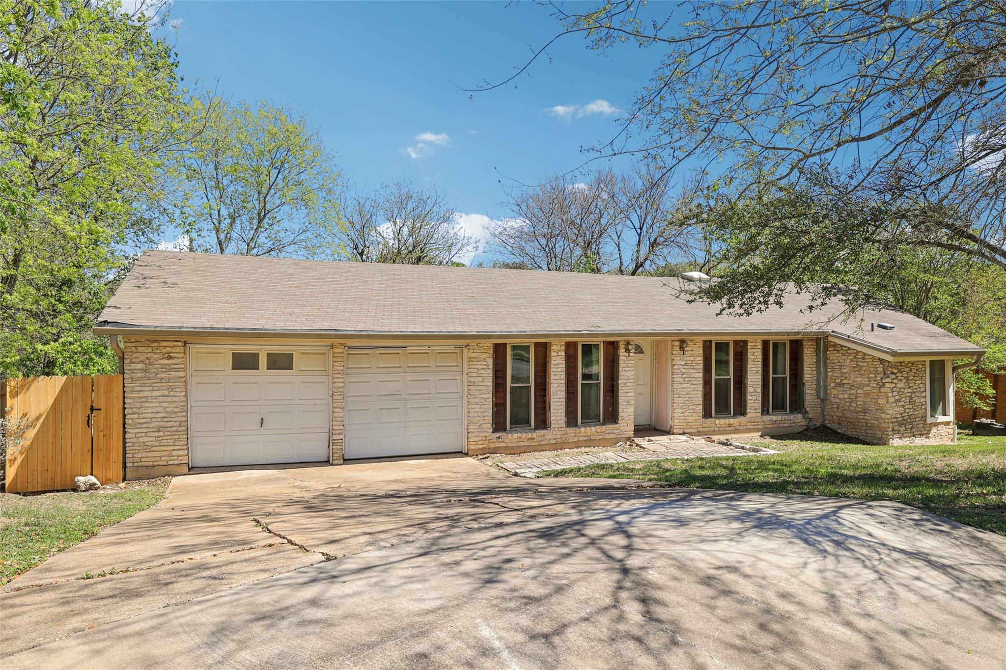 2204 Bahia Circle Austin TX 78741
