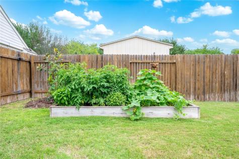 124 Yaupon Cove Kyle TX 78640