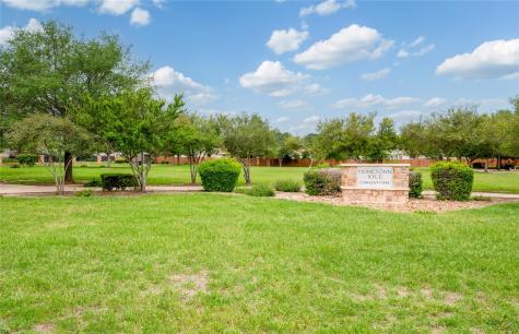 124 Yaupon Cove Kyle TX 78640
