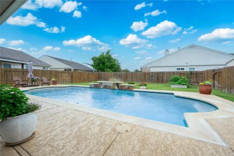 124 Yaupon Cove Kyle TX 78640