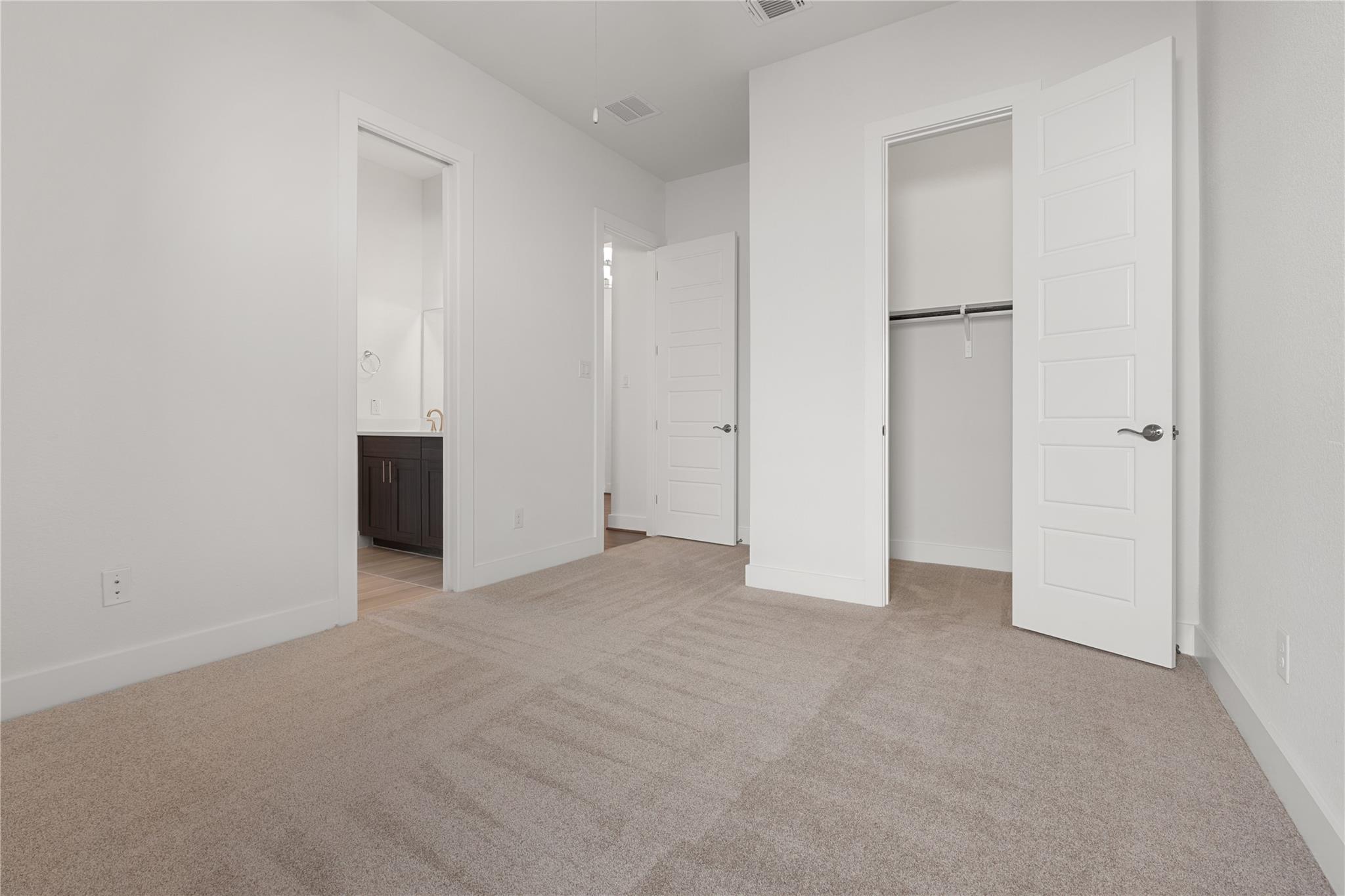 819 Great Lawn Bend Liberty Hill TX 78642