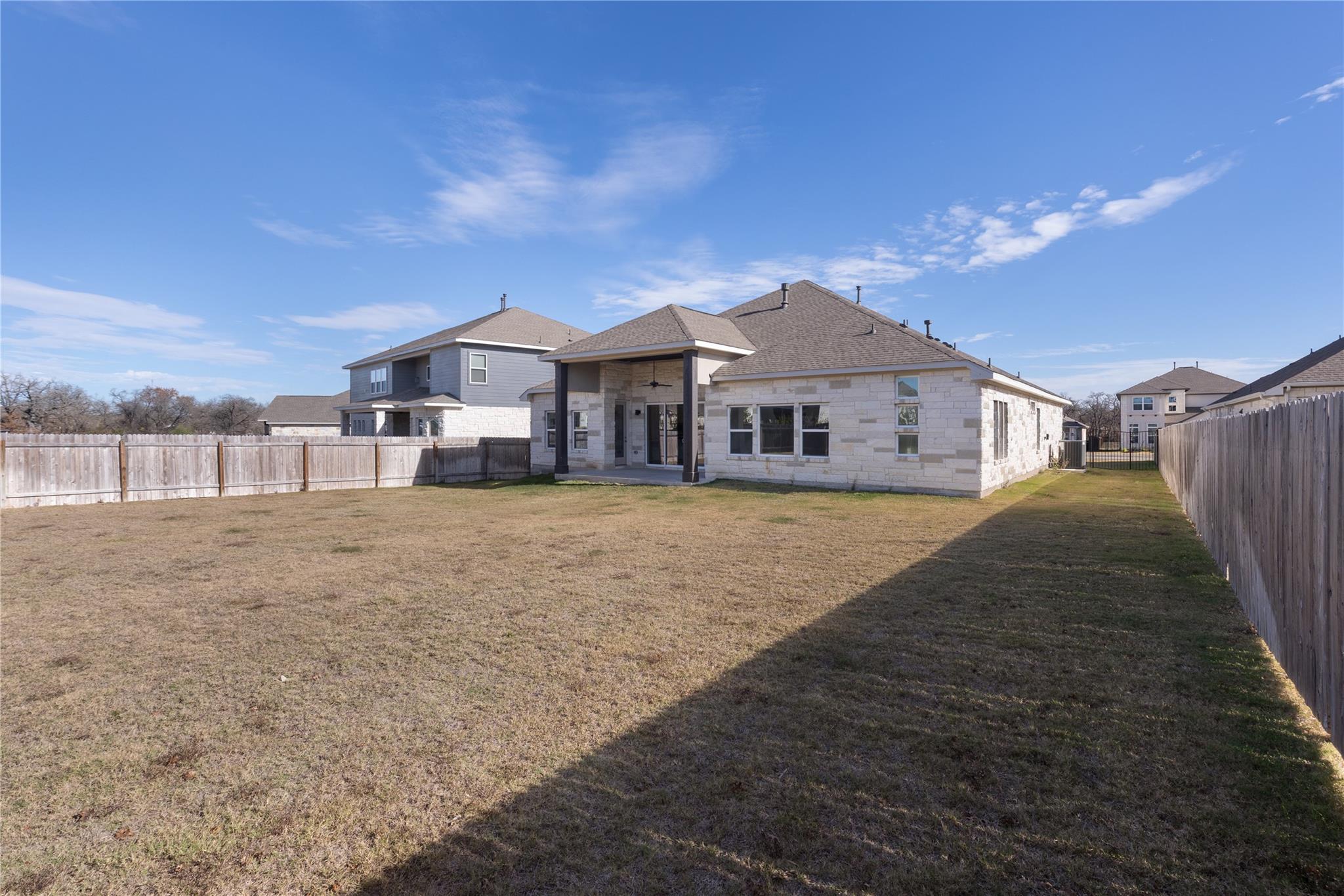 819 Great Lawn Bend Liberty Hill TX 78642