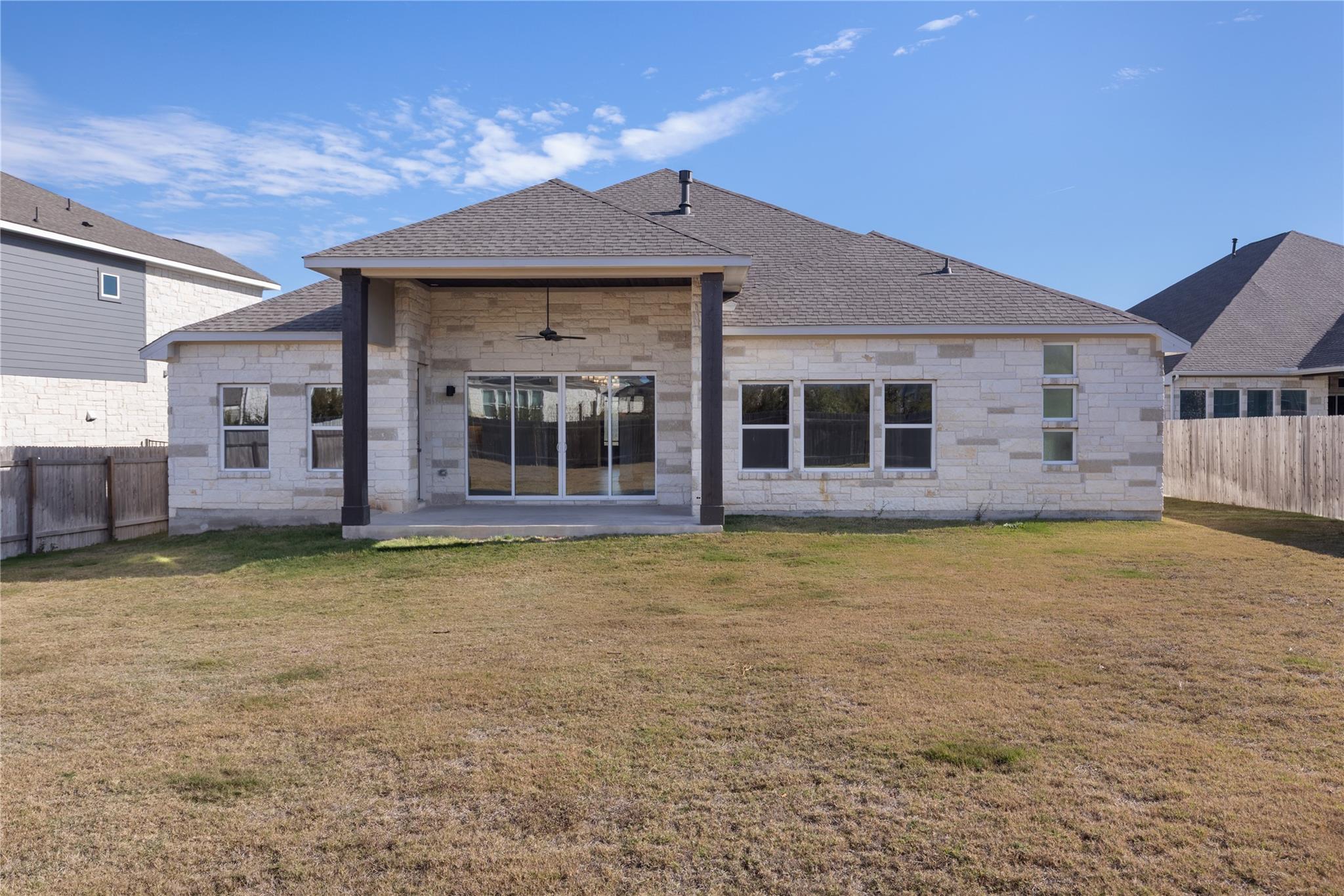819 Great Lawn Bend Liberty Hill TX 78642
