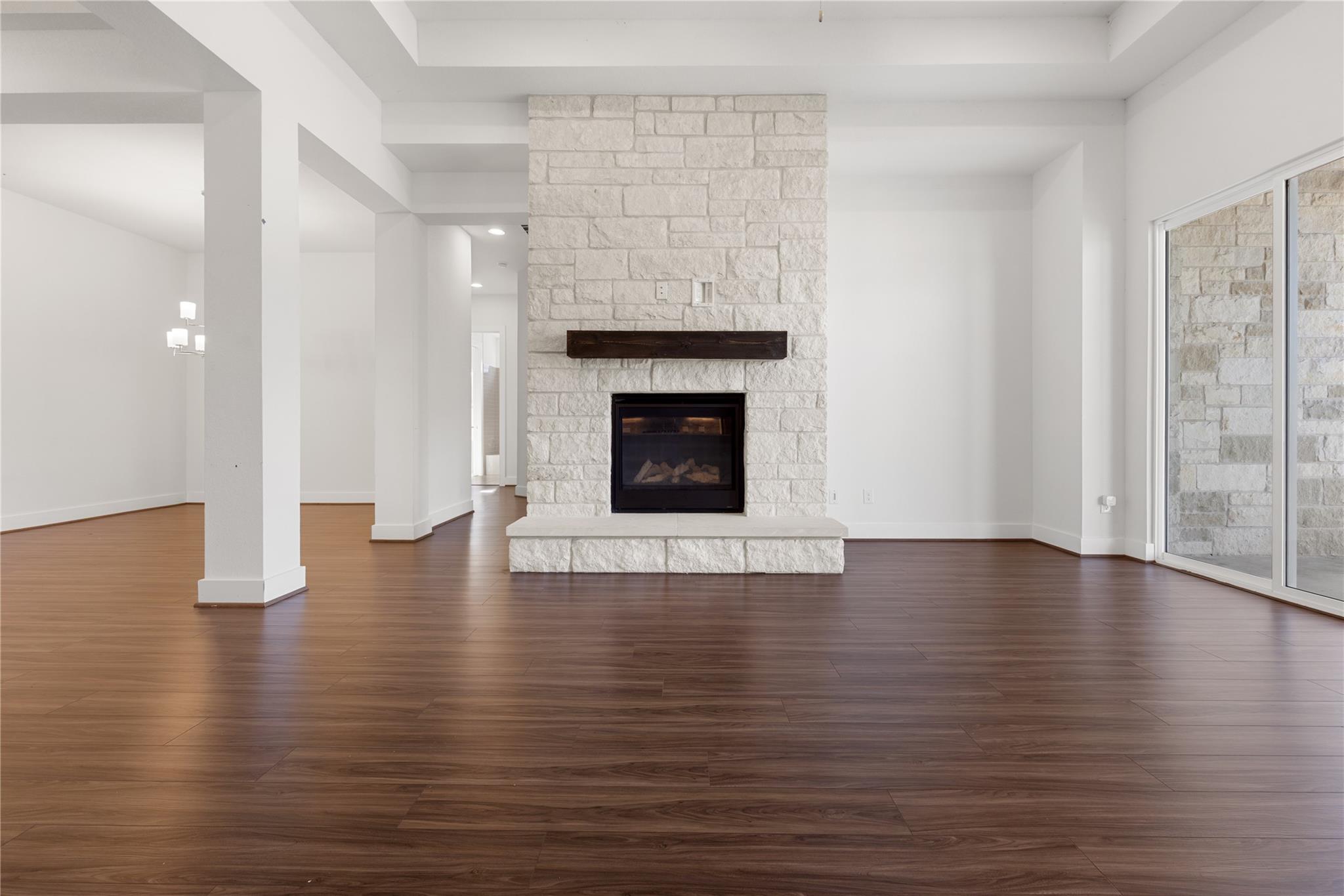 819 Great Lawn Bend Liberty Hill TX 78642