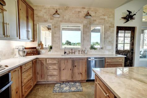 3553 Hunt Lane Waelder TX 78959
