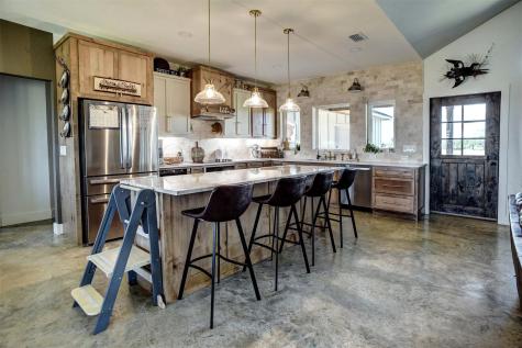 3553 Hunt Lane Waelder TX 78959